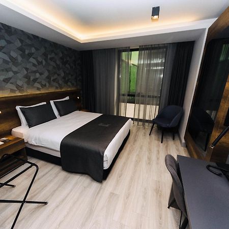 Emen'S Otel Esmirna Exterior foto